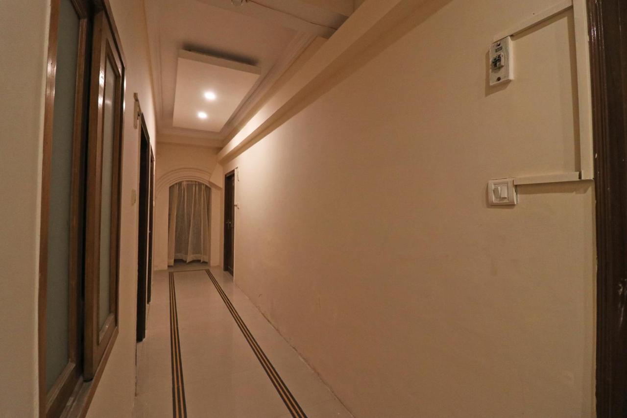 Oyo Flagship 19301 Mezbaan International Naka Hindola Hotel ลัคเนา ภายนอก รูปภาพ