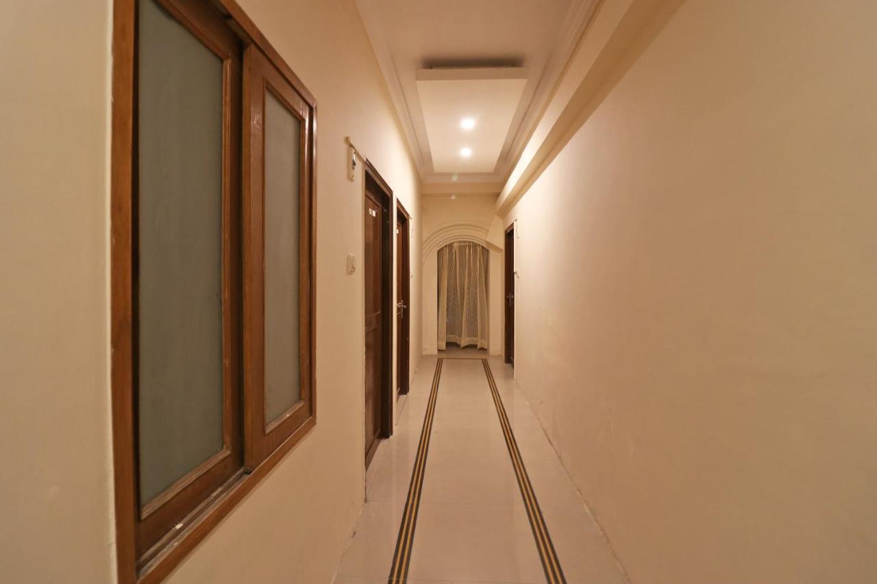 Oyo Flagship 19301 Mezbaan International Naka Hindola Hotel ลัคเนา ภายนอก รูปภาพ